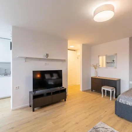 Apartamento Elegant Tour As Studios Gilly With A Balcony And Open Views In The Ljubljana Center
