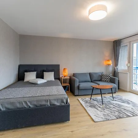 Elegant Tour As Gilly With A Balcony And Open Views In The Center Apartment Laibach
