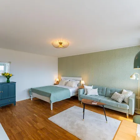 Elegant Tour As Gilly With A Balcony And Open Views In The Center * Lublana