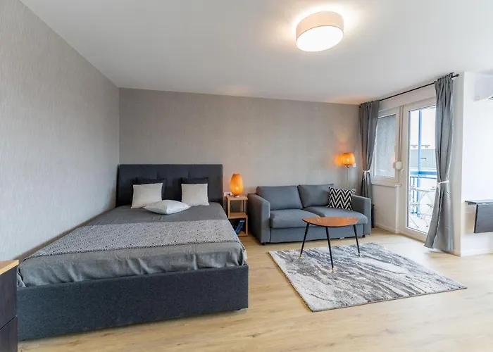 Elegant Tour As Gilly With Open Views And A Balcony In The Center Daire Ljubljana