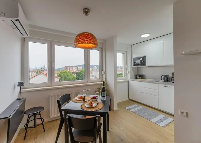 Elegant Tour As Gilly With Open Views And A Balcony In The Center * Ljubljana